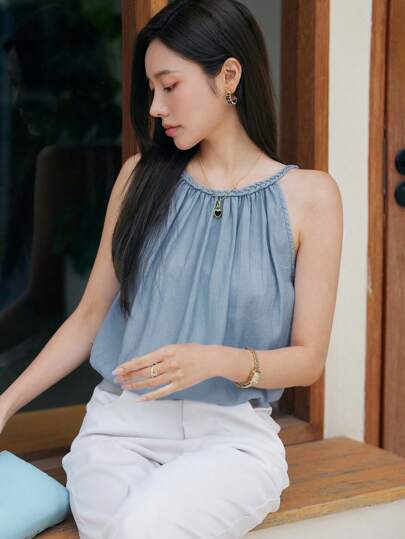 DAZY Solid Halter Top
