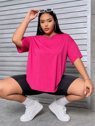 SHEIN EZwear размера плюс Футболка с принтом крыльев