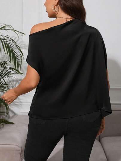 SHEIN Privé размера плюс Блуза с асимметричным воротником с рукавами "летучая мышь" со сборками
