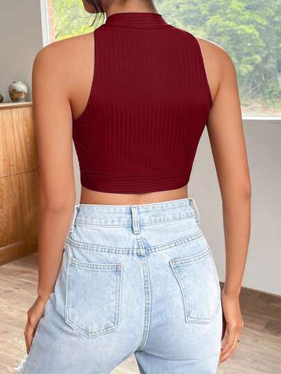 SHEIN EZwear Кроп майка с металлическим декором