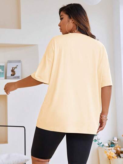 SHEIN EZwear размера плюс Футболка с принтом фигуры